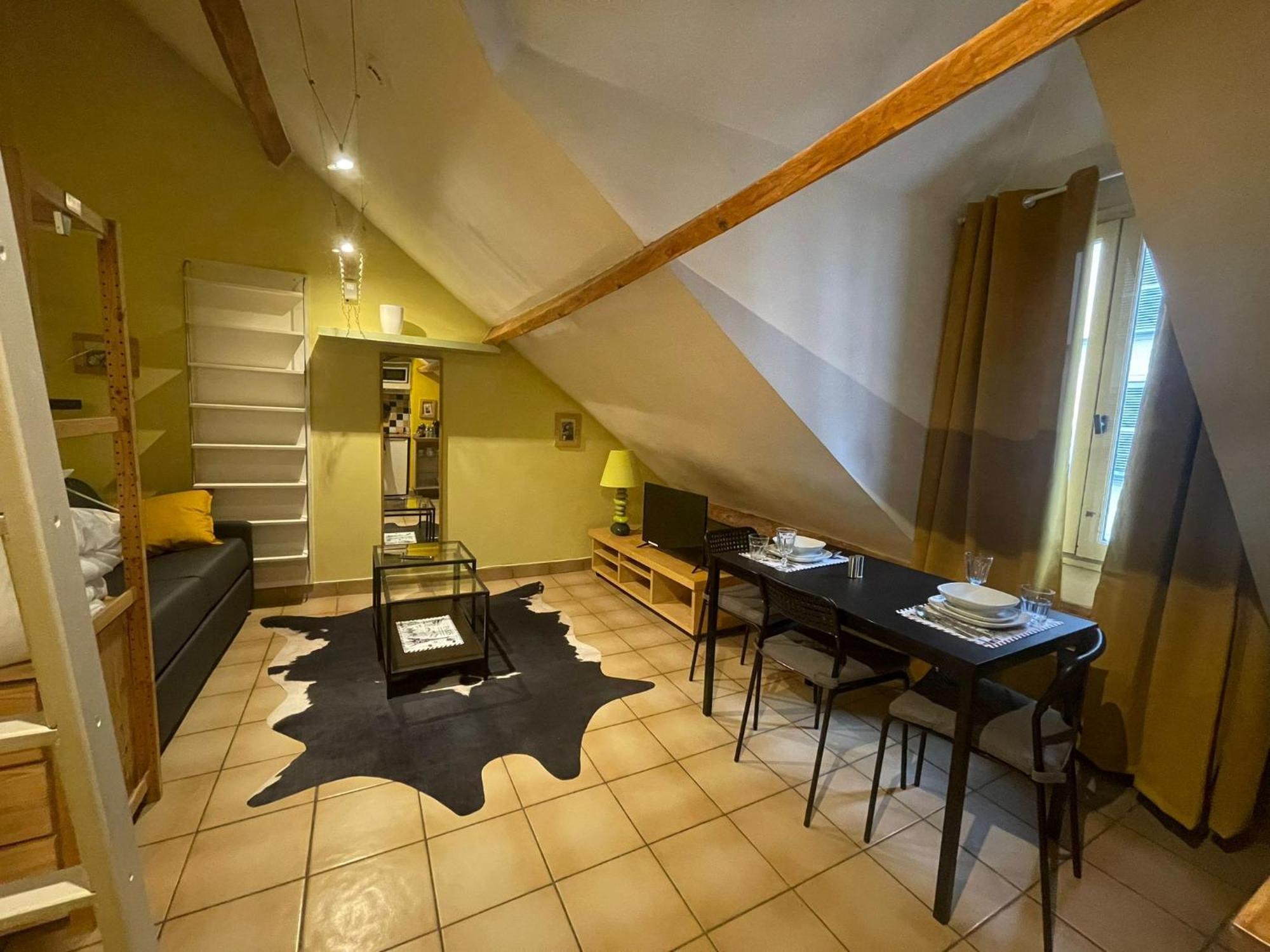 Montmartre Sacre Coeur - Appartement Martyrs Paryż Zewnętrze zdjęcie